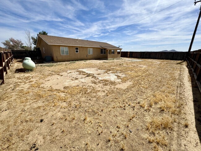 Building Photo - 9000 Underwood Ave