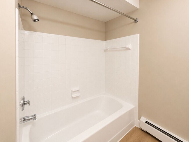 Building Photo - 2860 Taft Ave SW