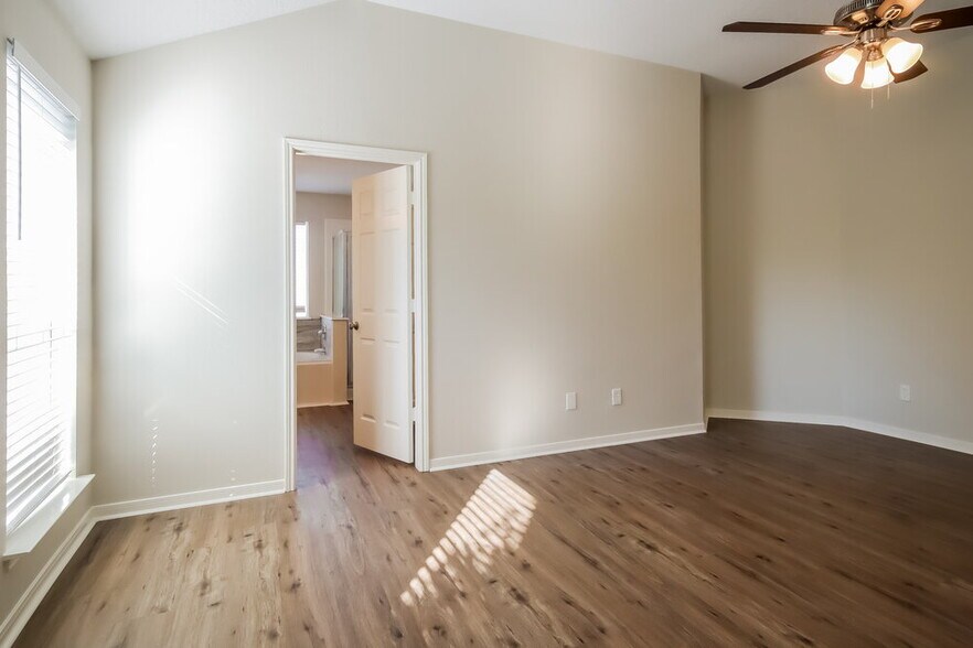 Building Photo - 20327 Wild Berry Dr