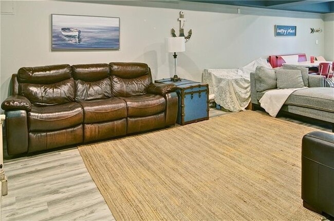 Building Photo - 4060 Merritt Dr