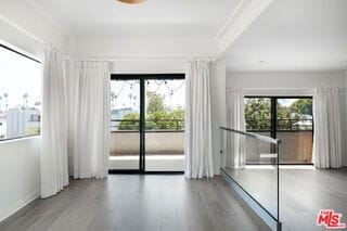 Building Photo - 817 10th St