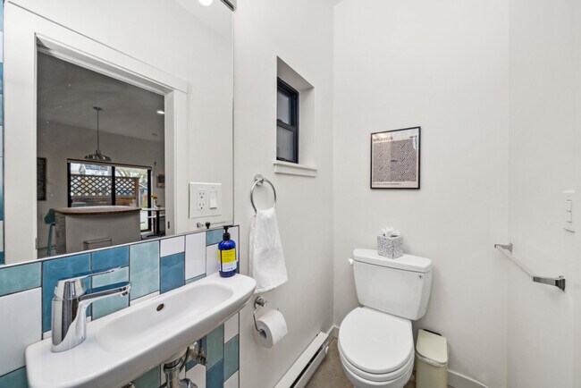 Building Photo - 6314 11th Ave NW