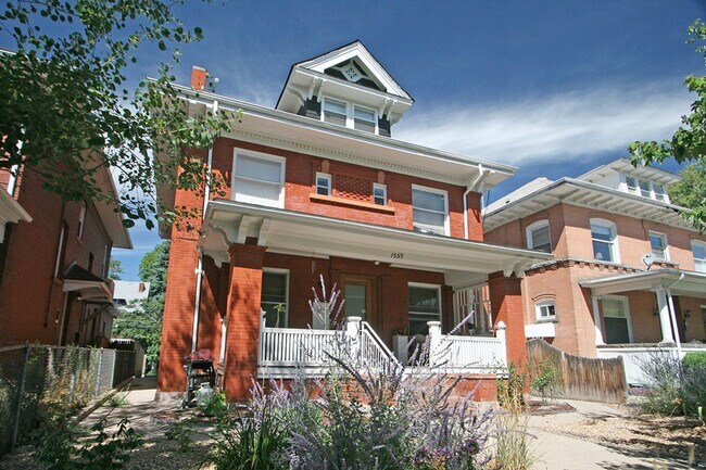 Building Photo - 1559