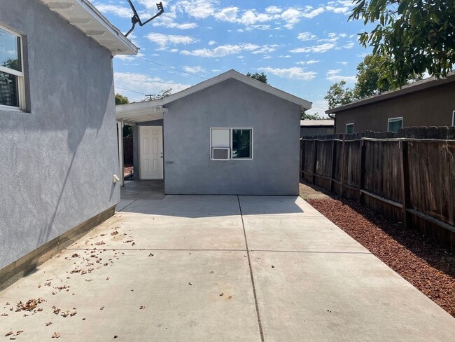 Building Photo - Burney Street Triplex