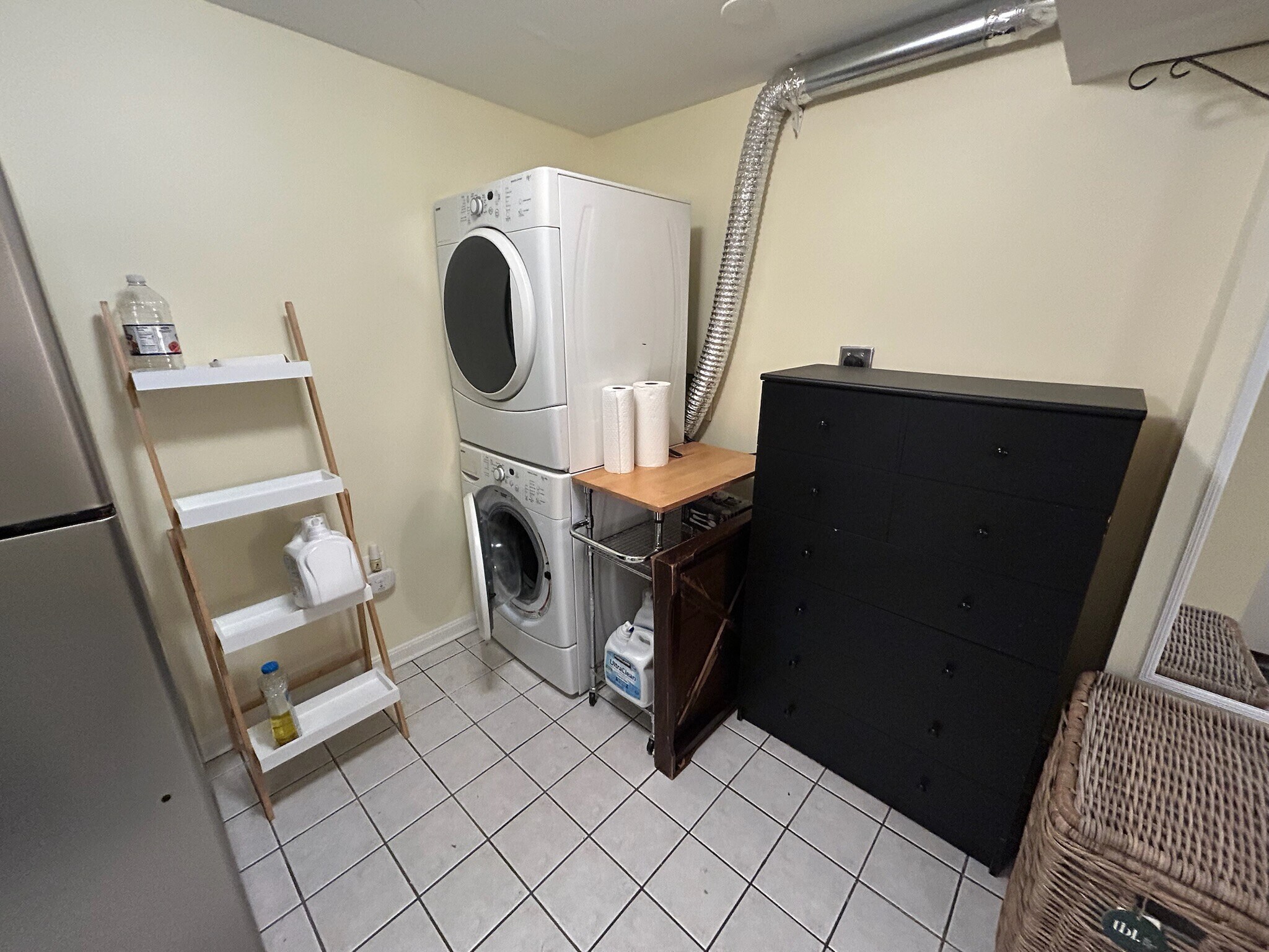 Building Photo - 2422 Observatory Pl NW