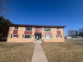 Building Photo - 3614 Weiland Ave