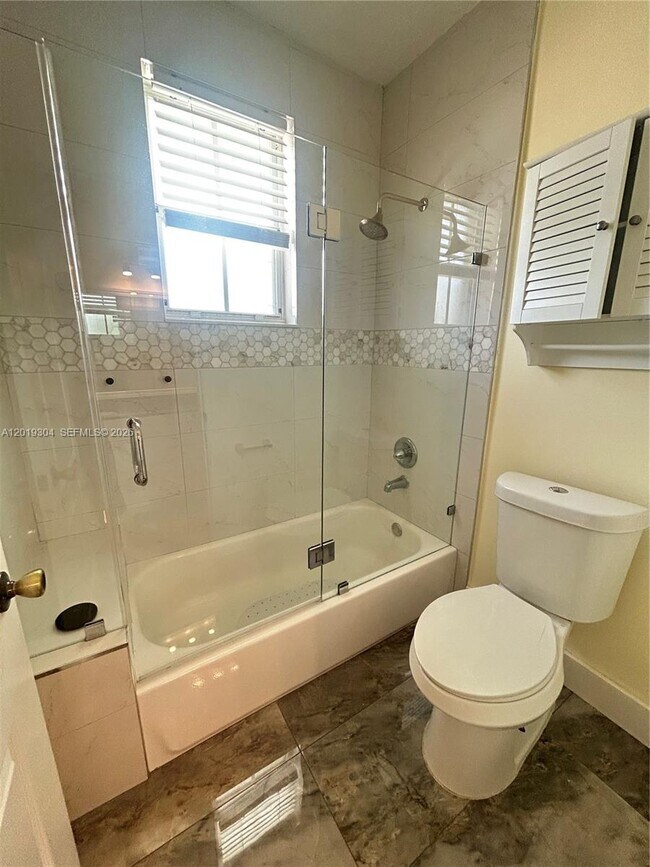 Building Photo - 254 Riverwalk Cir