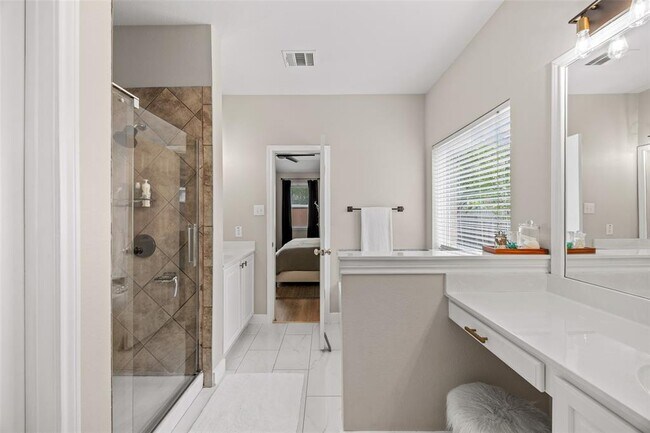 Building Photo - 2414 Powderham Ln