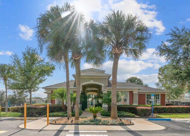 Building Photo - FREE DECEMBER**Beautiful 2 Bd 2 1/2 bath Corner unit in Wynchase!!NO APPLICATION FEES