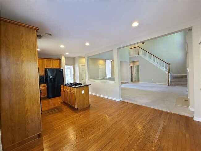 Building Photo - 7662 Forest Glen Way