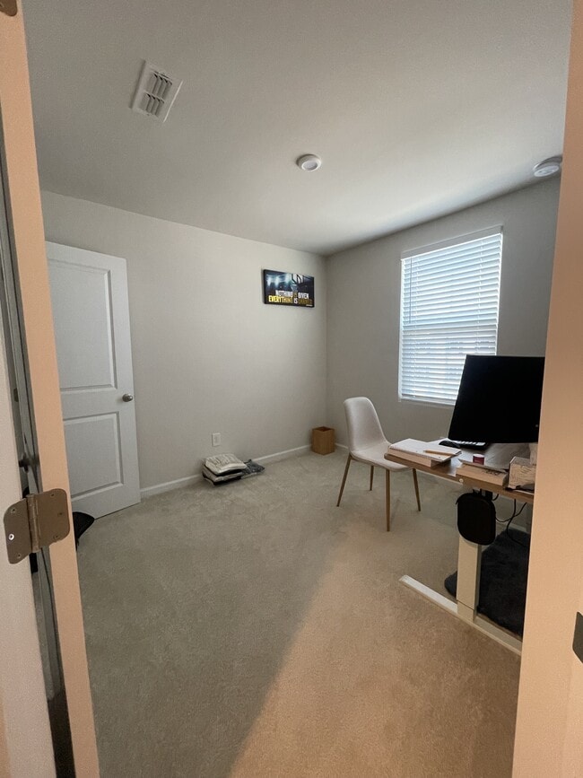 Building Photo - 29 Verdant Leaf Wy