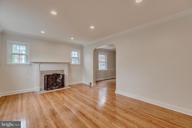 Building Photo - 3714 17th St NE