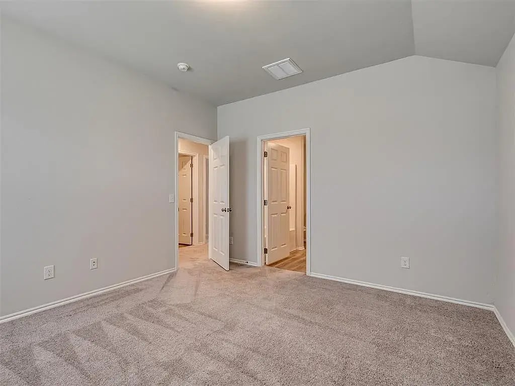 Building Photo - 11620 SW 12th St