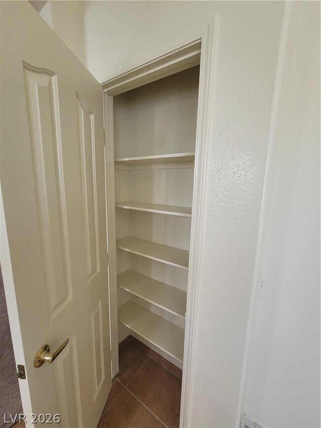 Building Photo - 7817 W Falcon Wing Ave