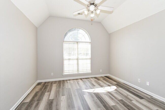 Building Photo - 10594 Wyckford Dr