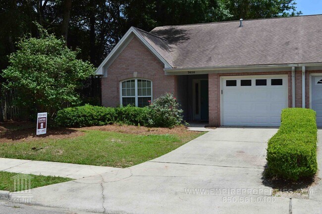 Building Photo - Beautiful townhome nestled in Killearn Acres