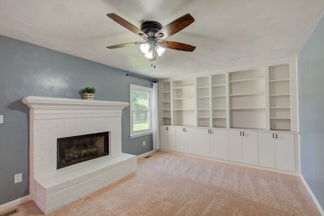 Building Photo - 427 Las Gaviotas Blvd