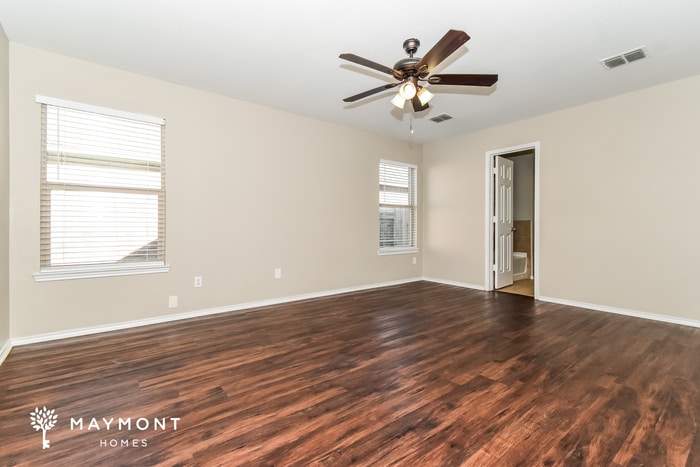 Building Photo - 512 Laurel Ln