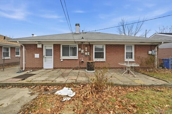 Building Photo - 1198 E Hudson Ave