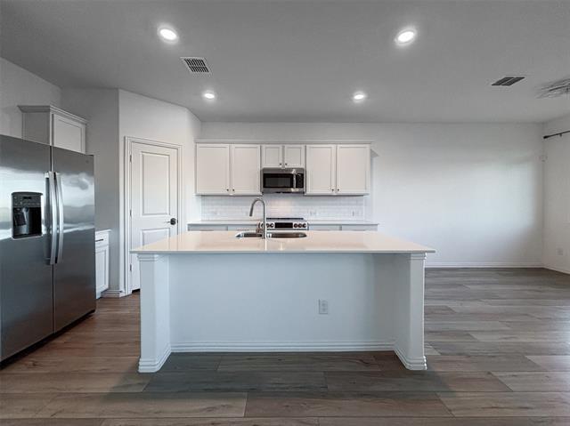 Building Photo - 9729 Wild Pr Wy