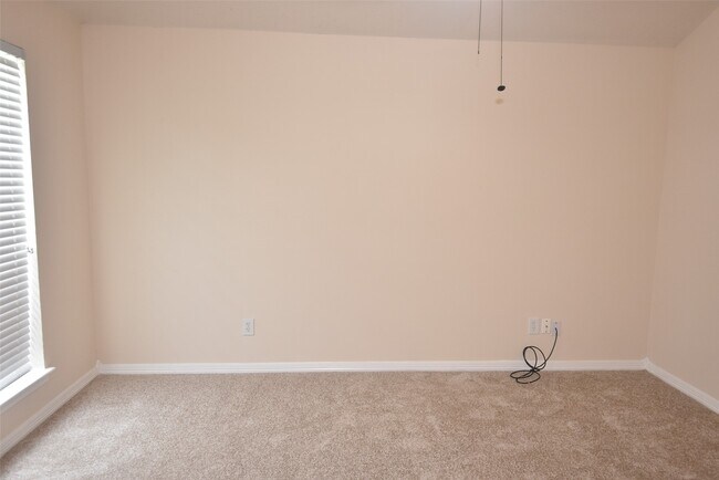Building Photo - 21399 Forest Colony Dr