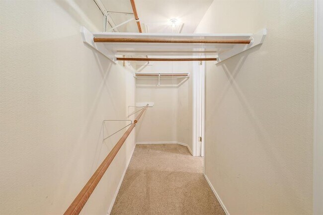 Building Photo - 9401 Caracas Dr