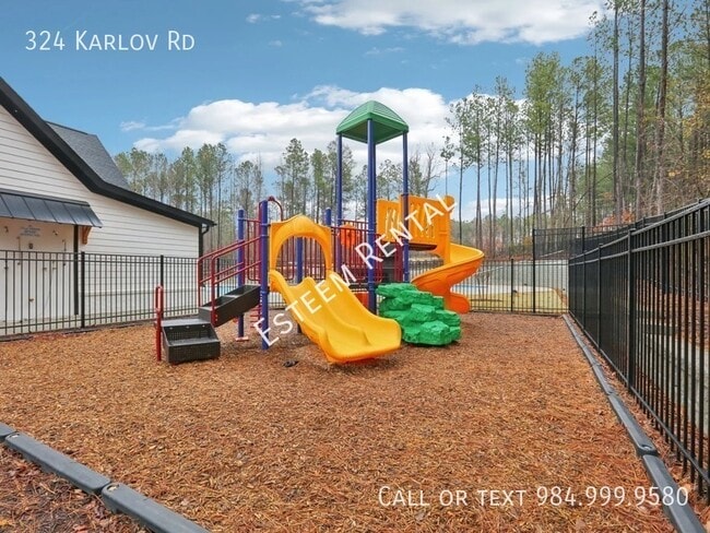 Building Photo - 324 Karlov Rd