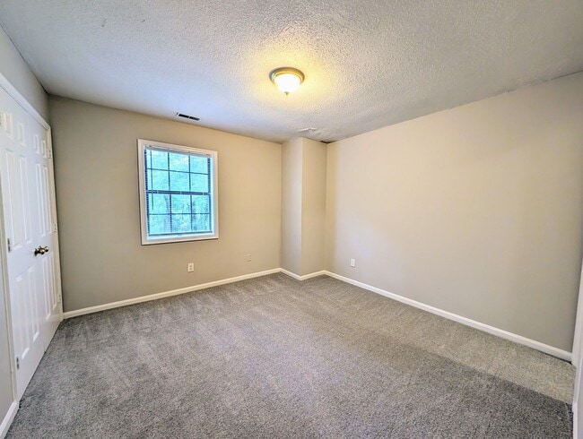 Building Photo - 4300 Presley Ct
