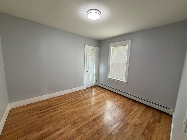 Building Photo - 3 Cohasset St