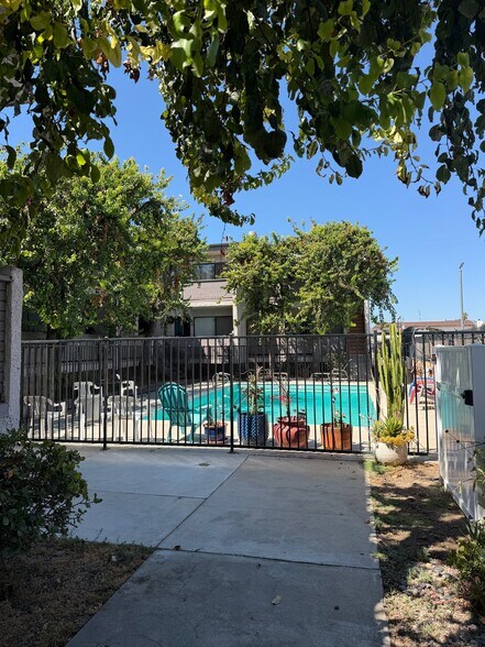 Building Photo - 8539 De Soto Ave