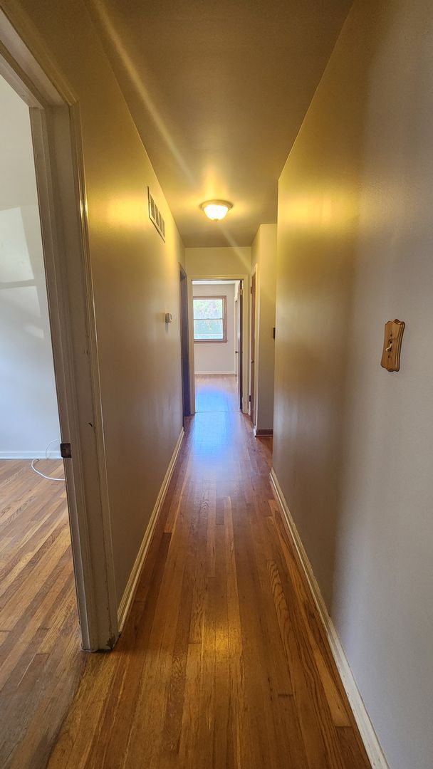 Building Photo - 4 Bed 1.5 bath in Dover