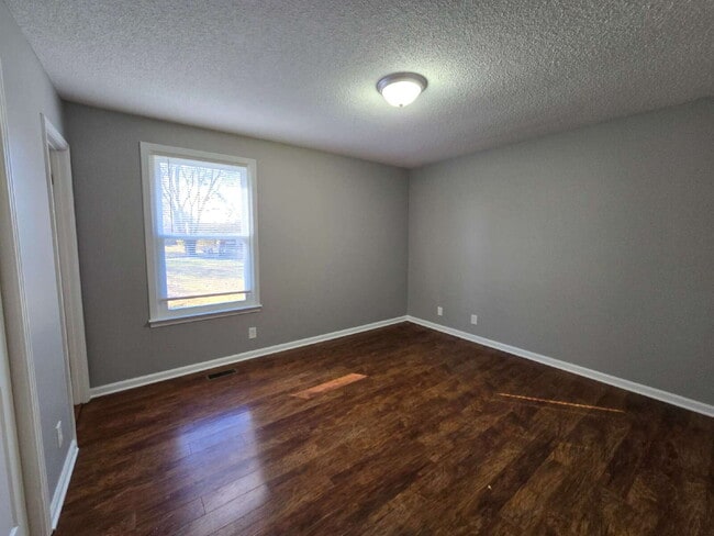 Building Photo - 710 Pembrook Pl