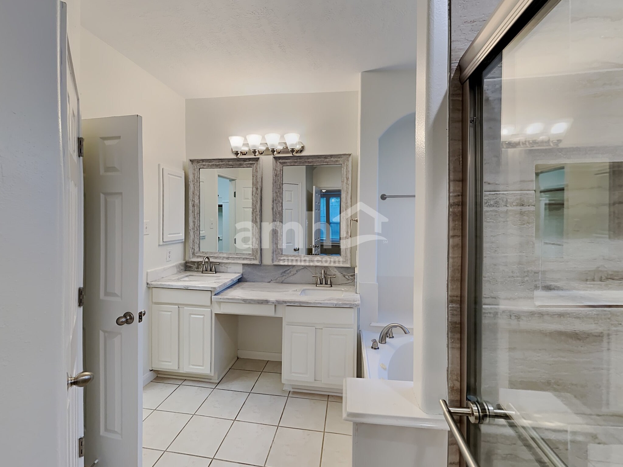 Building Photo - 25504 Oakhurst Trails Ct