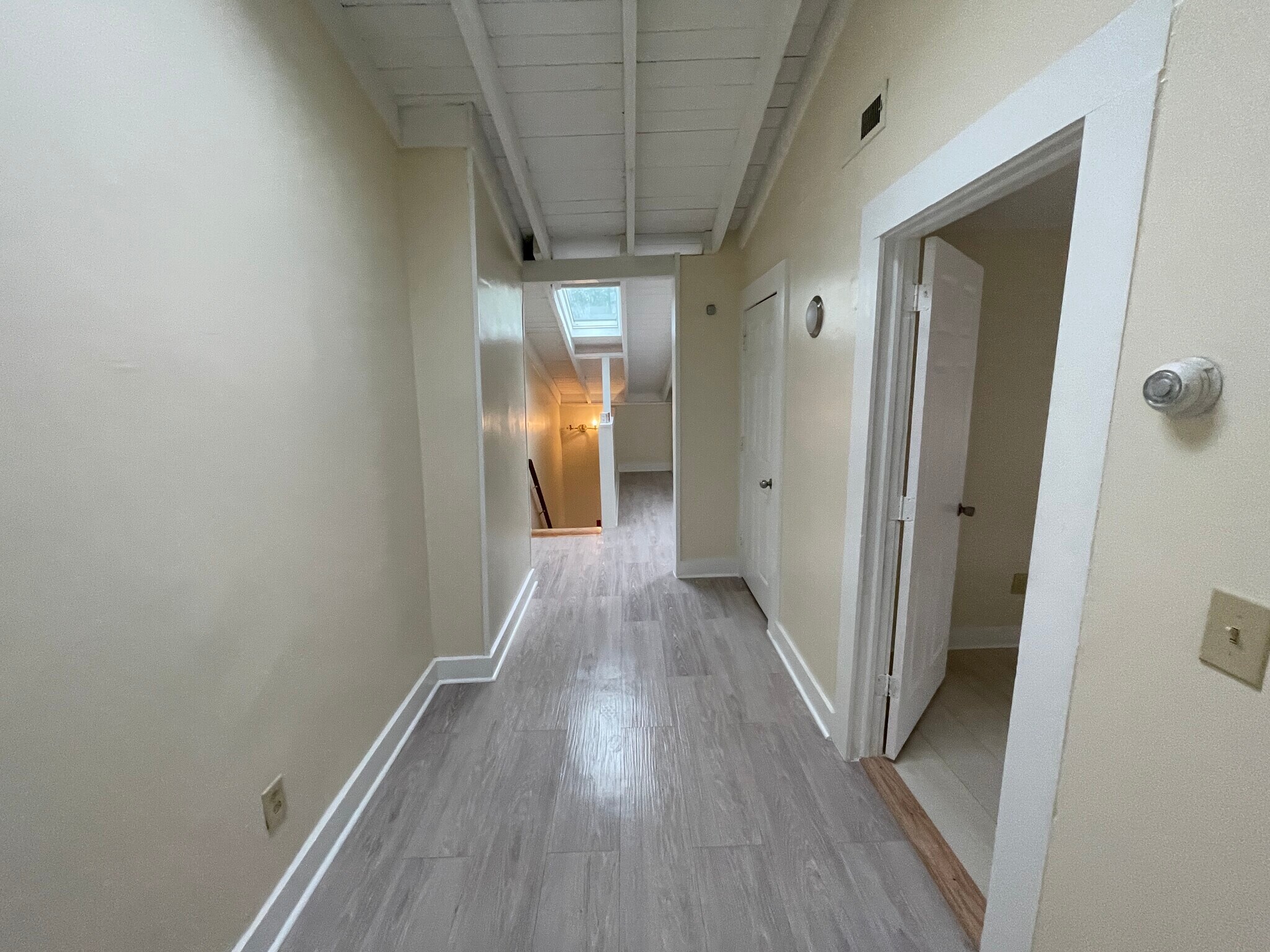 Building Photo - 50 Lawrence St