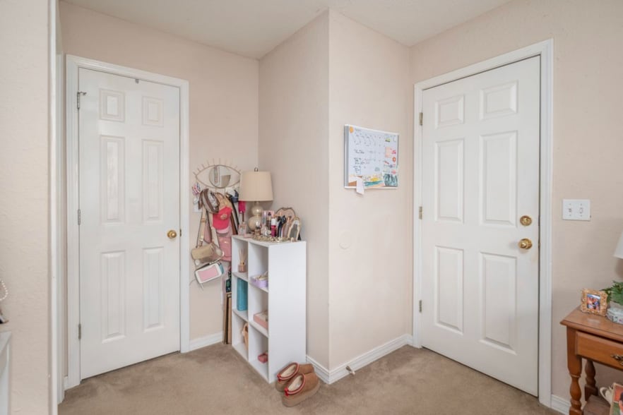 Building Photo - 1093 Saint Andrews Ln