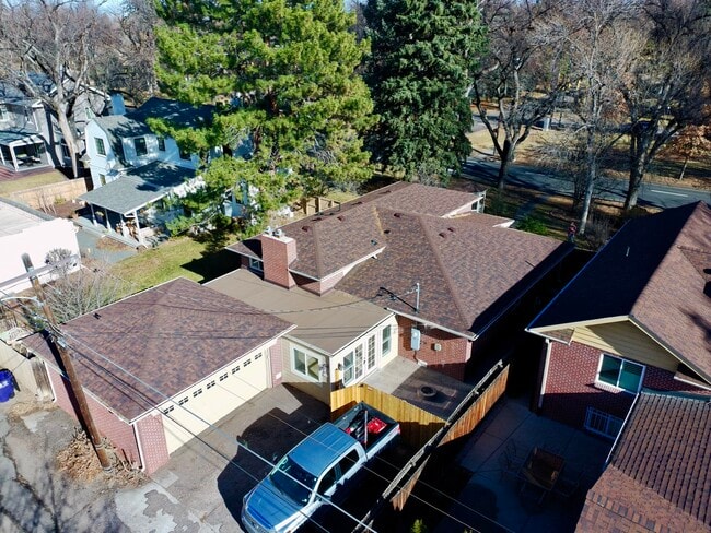 Building Photo - 1105 N Monaco Street Pky