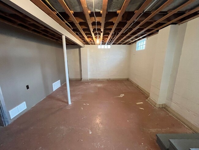 Building Photo - 2 Bed 1 Bath Single Family Home in Wausau