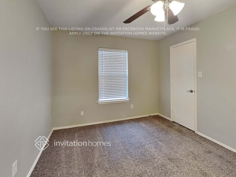 Building Photo - 1200 Cardinal Oaks Dr