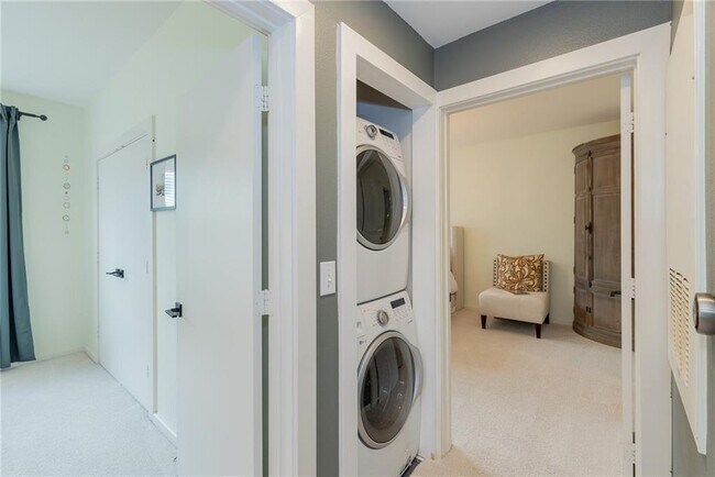 Building Photo - 1201 Grove Blvd