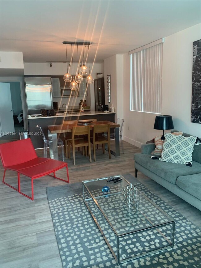 Building Photo - 500 Brickell Ave