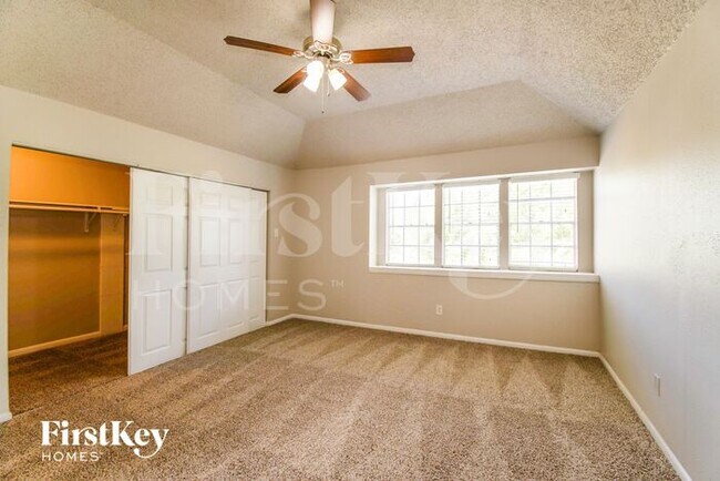 Building Photo - 1219 Catskill Dr