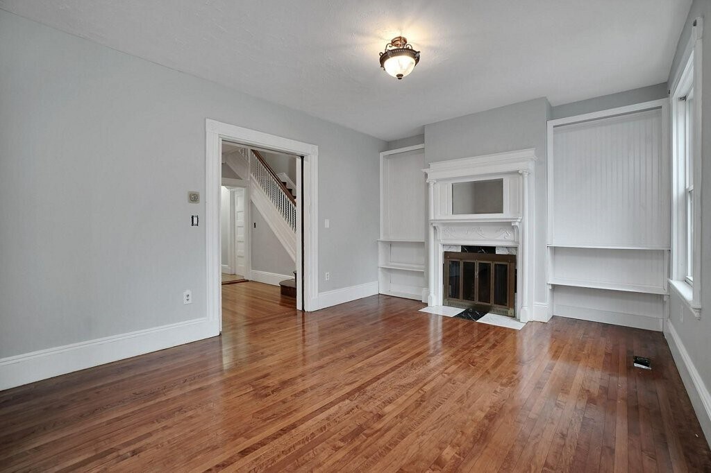 Building Photo - 11 South Munroe Ter