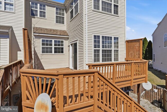 Building Photo - 8731 Farnham Way