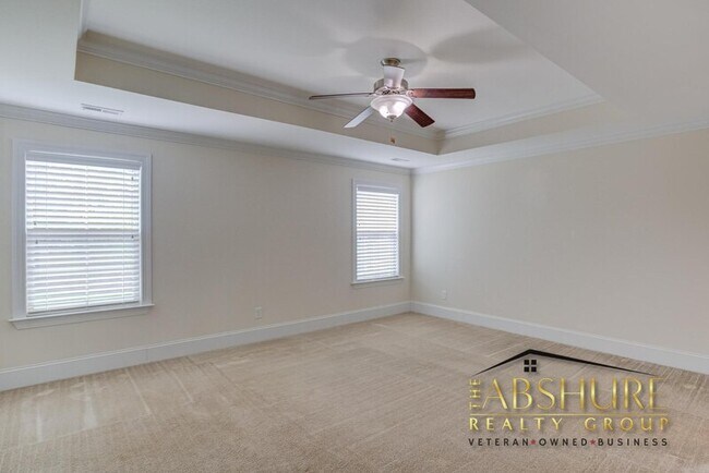 Building Photo - 112 Cahors Trail