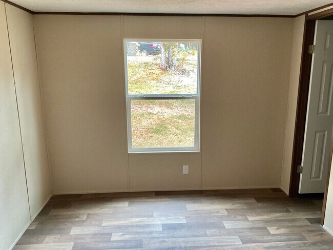 Building Photo - Doublewide Home For Rent in Iron Station NC with 4 Bedrooms, 2 Baths