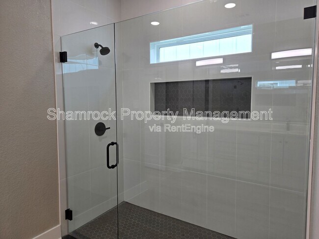 Building Photo - 9900 Ridings Dr