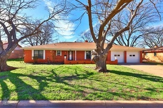 Building Photo - 1926 Richland Dr