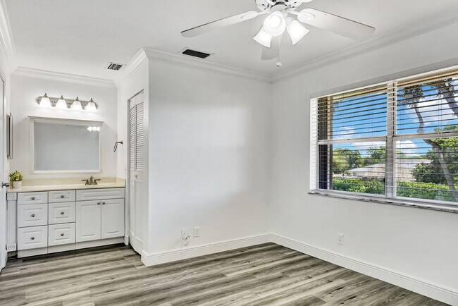 Building Photo - 6372 Boca Cir