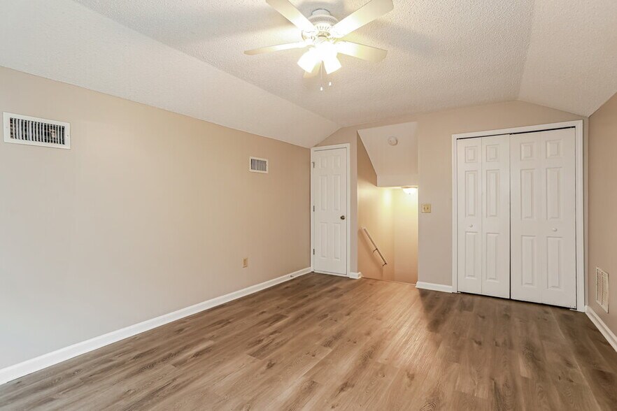 Building Photo - 3402 Westfield Dr