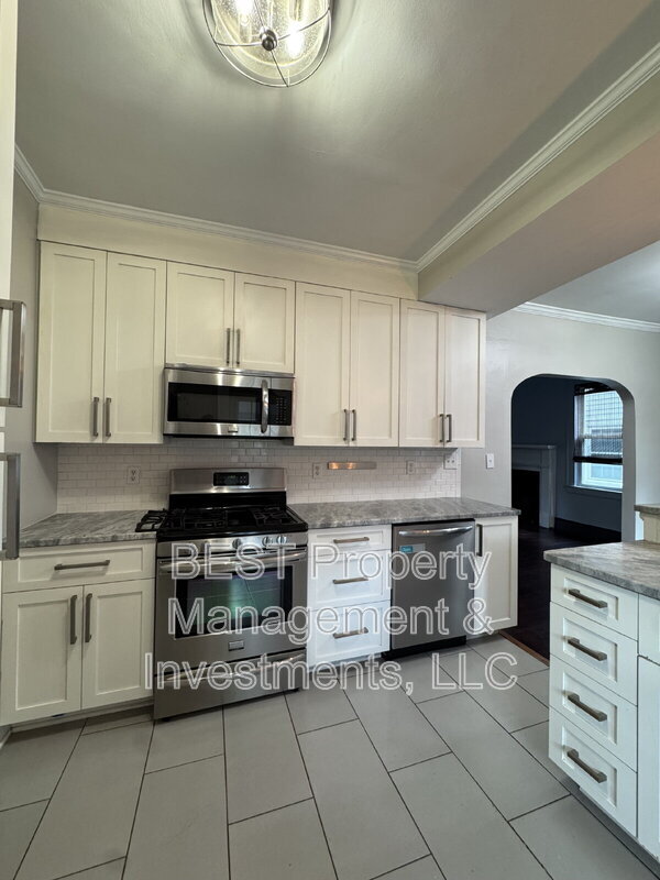 Building Photo - 2208 Wilmore Dr